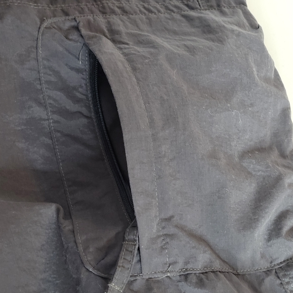 The North Face Nylon Cargo Hiking Capri Pants - Size M - Picture 9 of 14